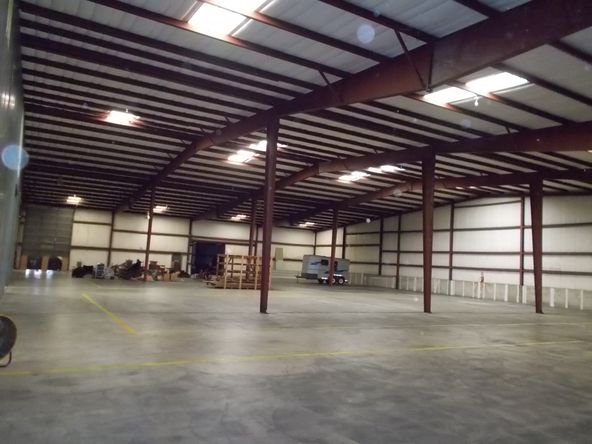 975 W Jackson St, Marshall, MO 65340